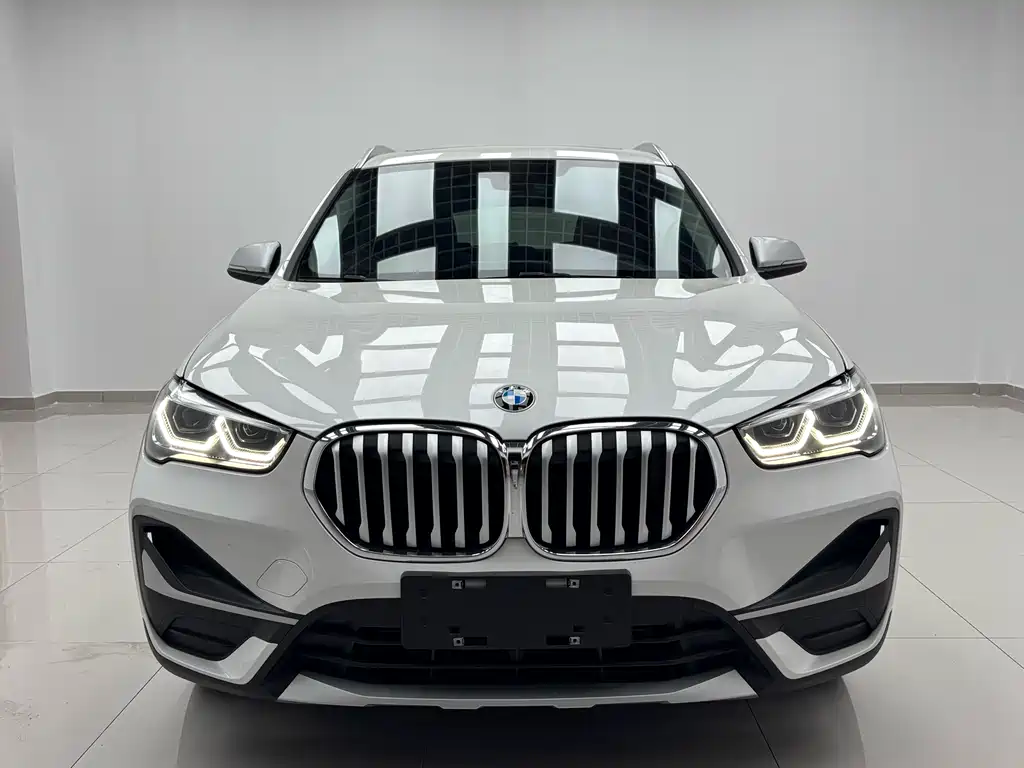BMW X1 2022 — фото 2