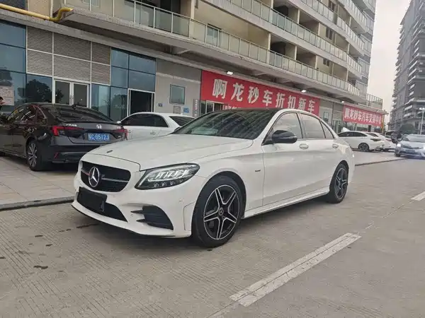 Mercedes-Benz C-Class 2021