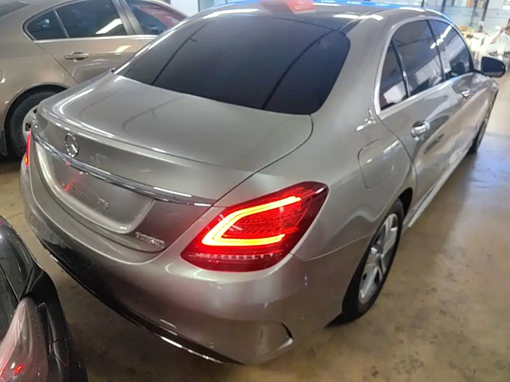 Mercedes-Benz C-Class 2020