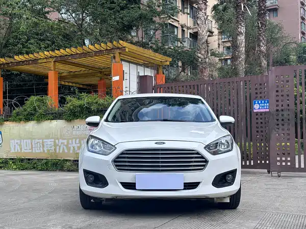 Ford Escort 2017