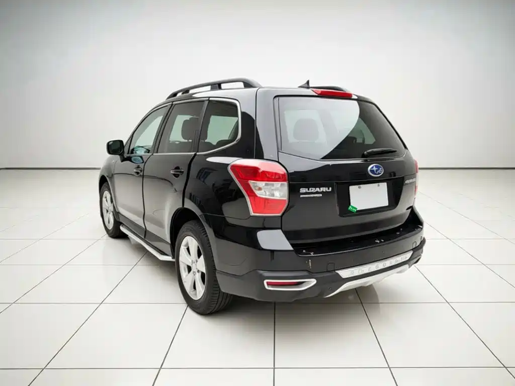 Subaru Forester 2014 — фото 4