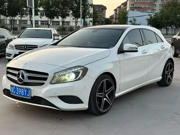 Mercedes-Benz A-Class 2015