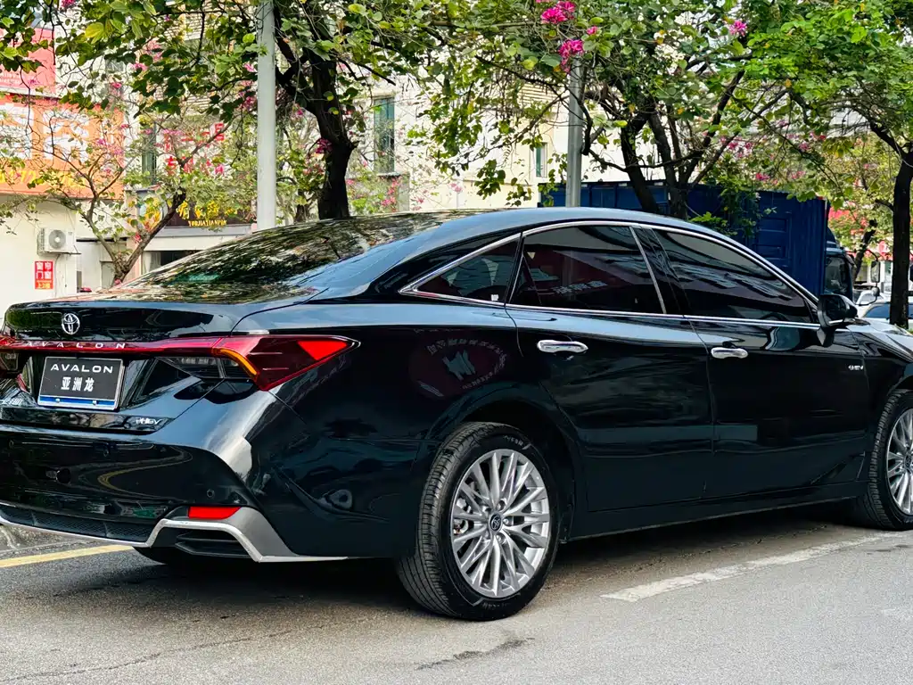 Toyota Avalon 2024 — фото 4