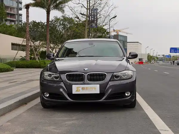 BMW 3 Series 2009