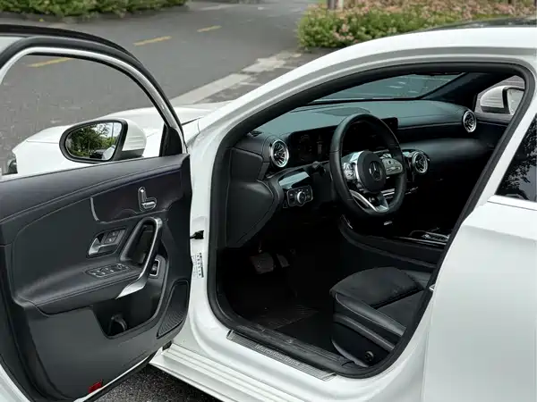 Mercedes-Benz A-Class 2021