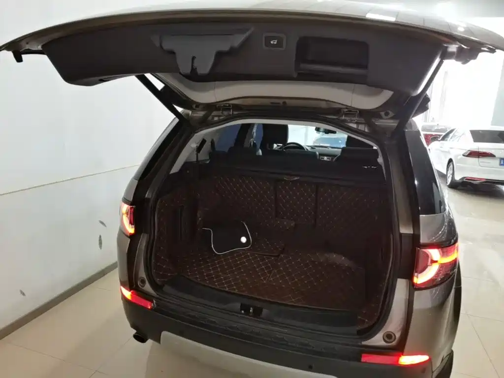 Land Rover Discovery Sport 2015 — фото 19