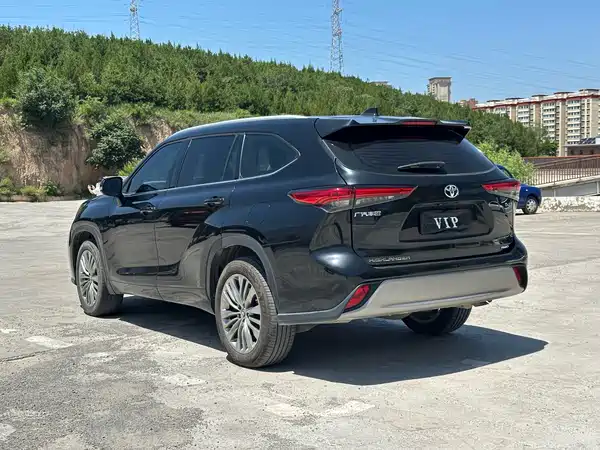 Toyota Highlander 2023