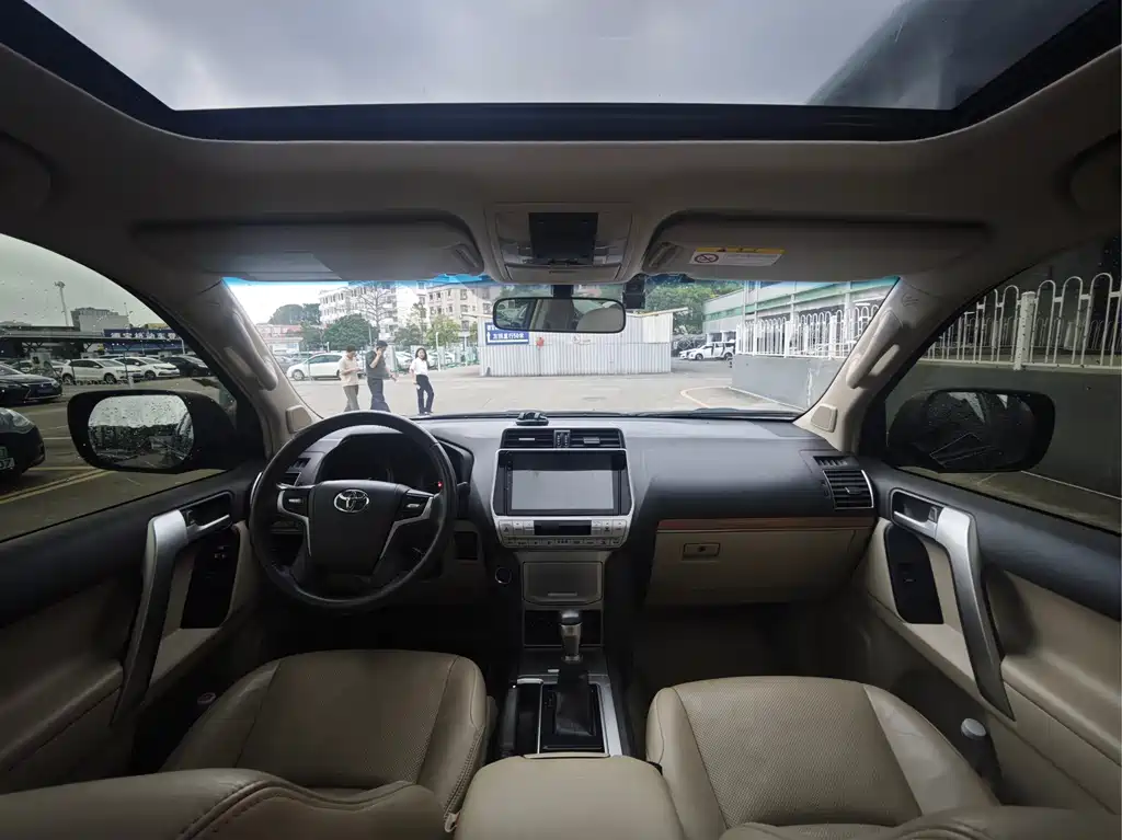 Toyota Prado 2019 — фото 12