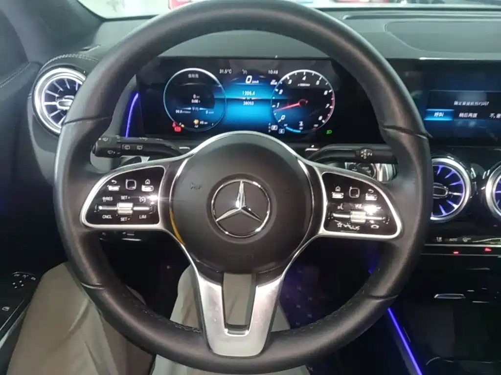 Mercedes-Benz GLB 2023 — фото 11