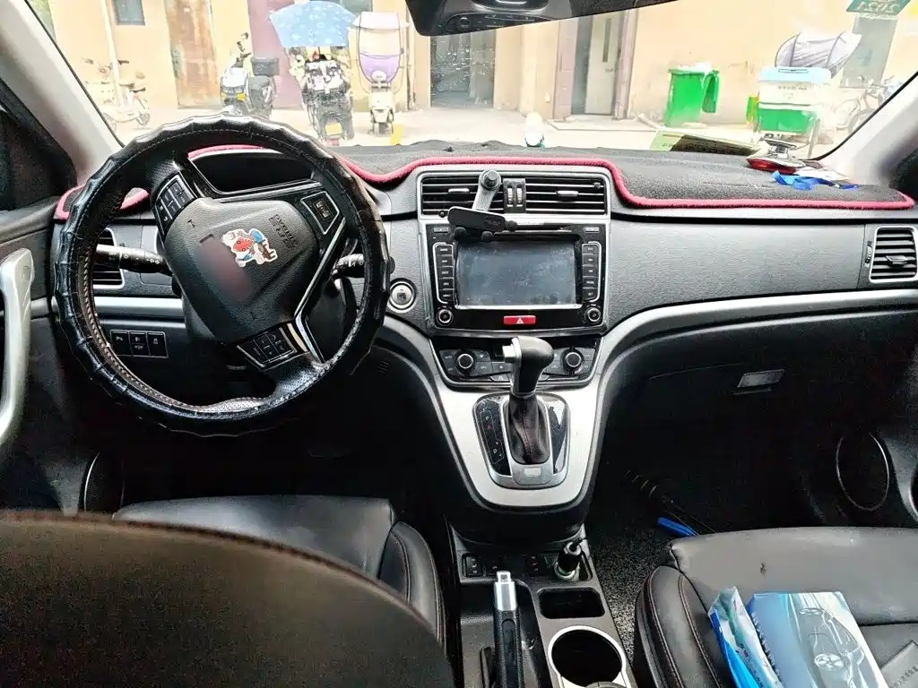 Haval H6 2015 — фото 13