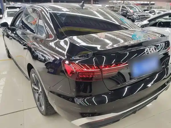 Audi A4L 2021