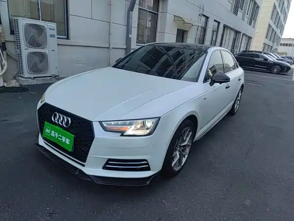 Audi A4L 2018