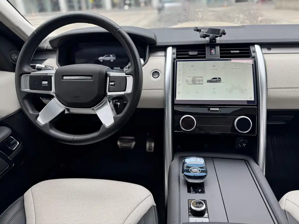 Land Rover Discovery 2021