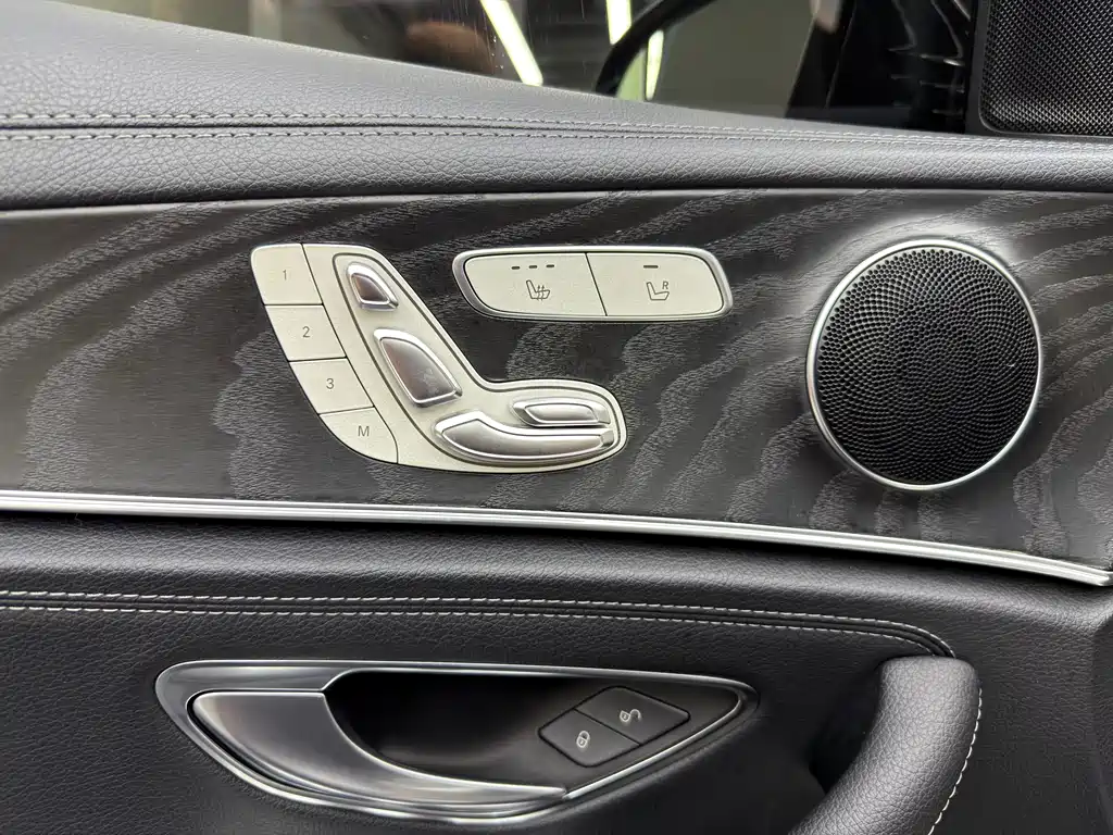 Mercedes-Benz E-Class 2018 — фото 10