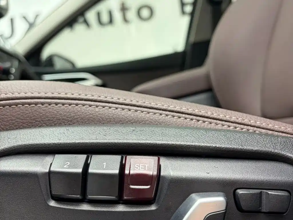 BMW 1 Series 2022 — фото 14