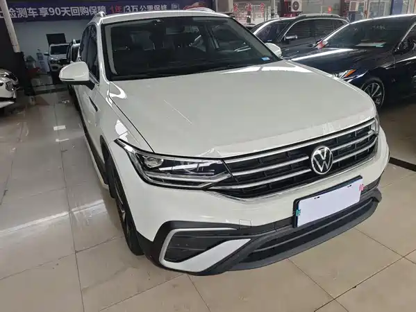 Volkswagen Tiguan L 2023