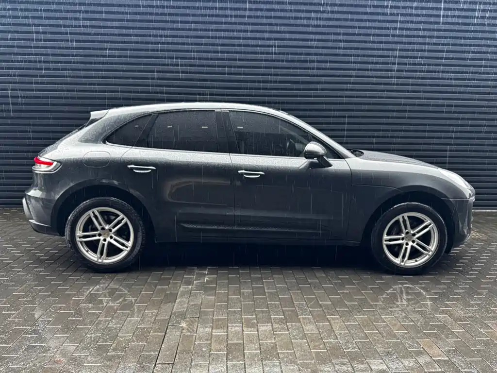 Porsche Macan 2024