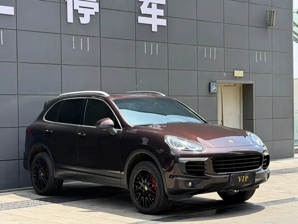 Porsche Cayenne 2015 — фото 3