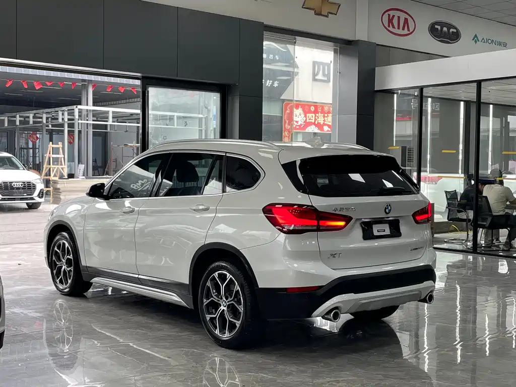 BMW X1 2022 — фото 13