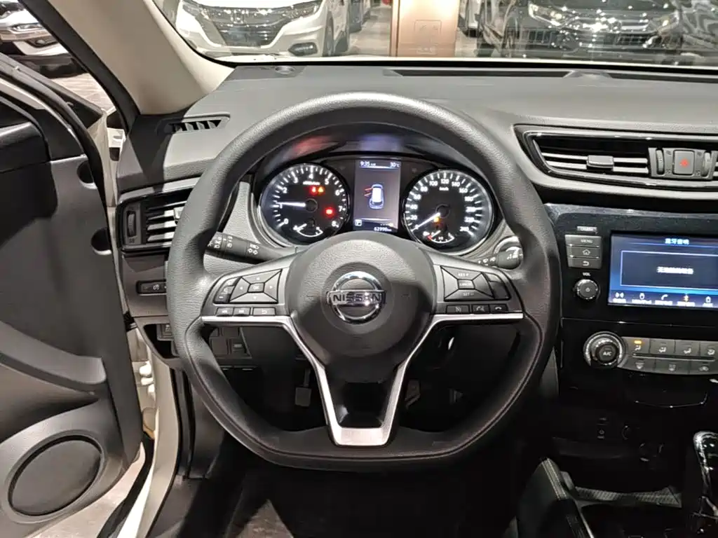Nissan X-Trail 2018 — фото 11