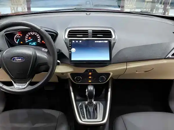 Ford Escort 2016