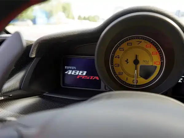 Ferrari 488 2019