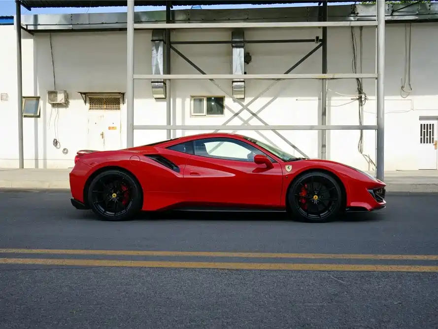 Ferrari 488 2019 — фото 12