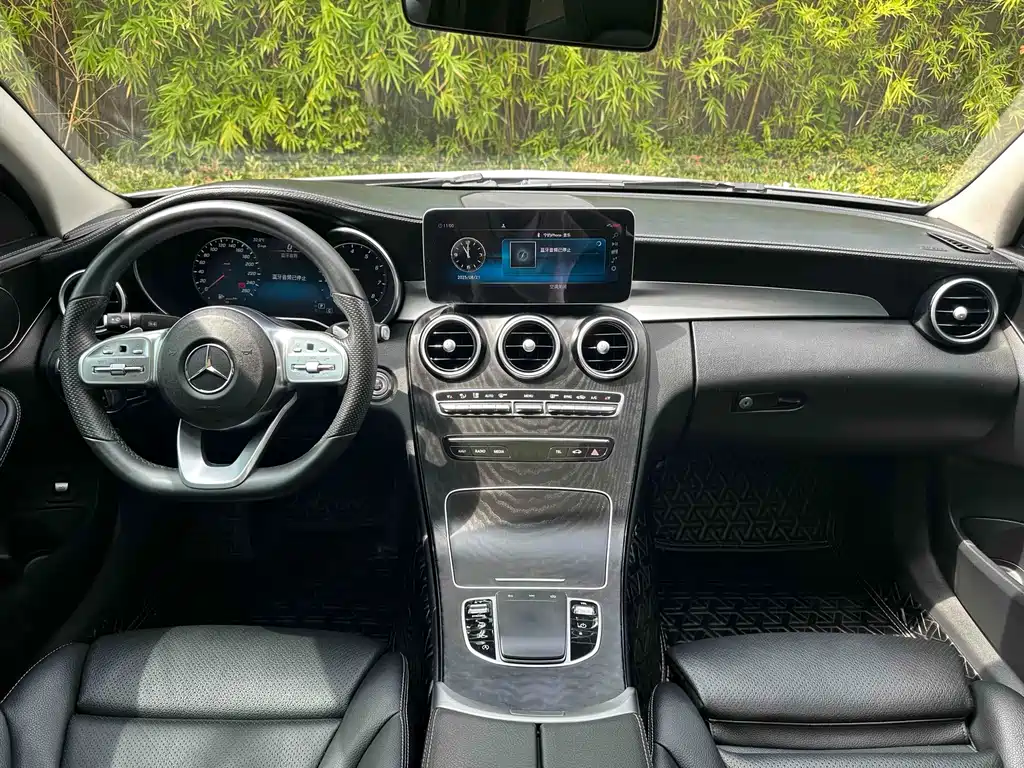 Mercedes-Benz C-Class 2021