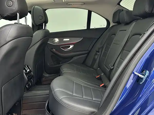 Mercedes-Benz C-Class 2021
