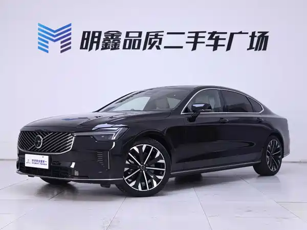 Volvo S90 2025