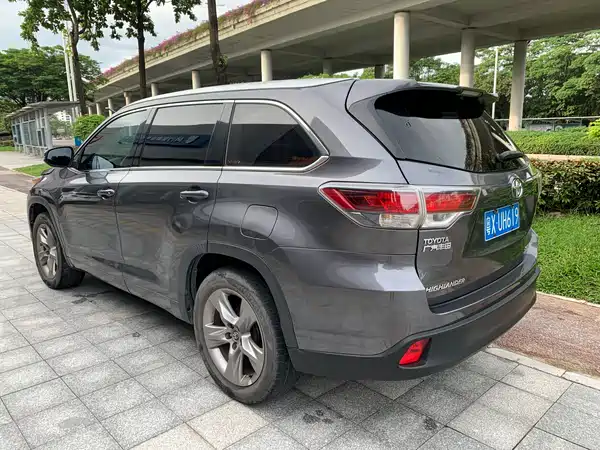 Toyota Highlander 2015