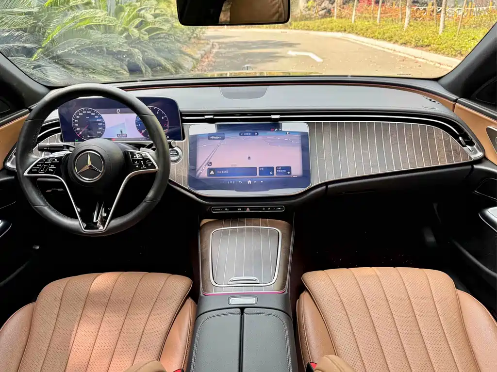 Mercedes-Benz E-Class 2023