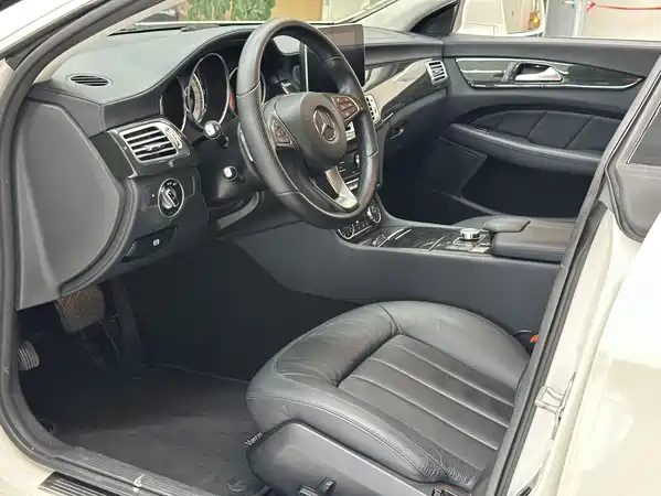 Mercedes-Benz CLS 2015