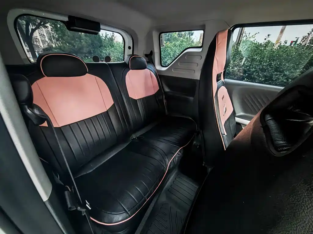 Geely Galaxy Panda 2025 — фото 21