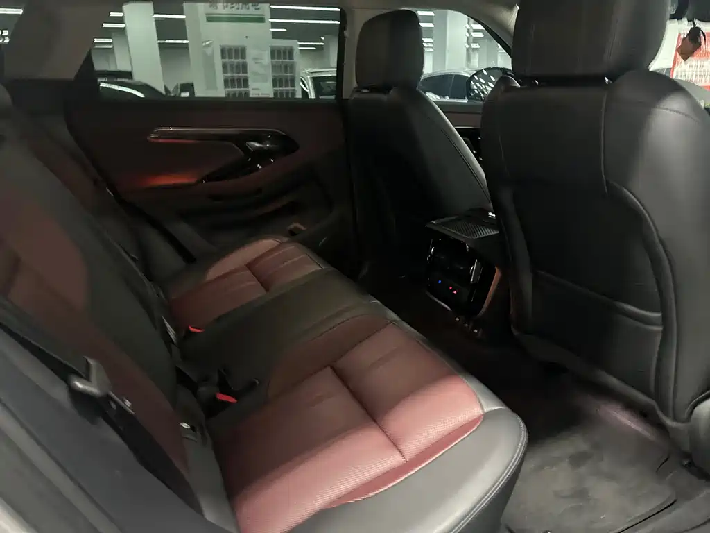 Land Rover Evoque 2023