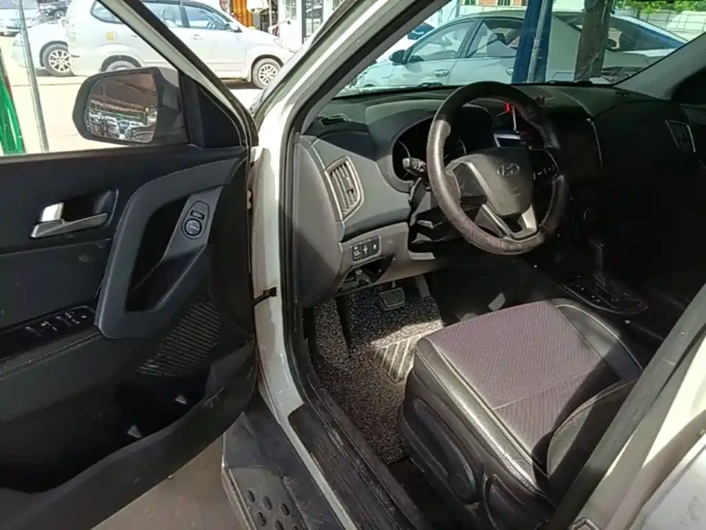 Hyundai ix25 2015 — фото 16