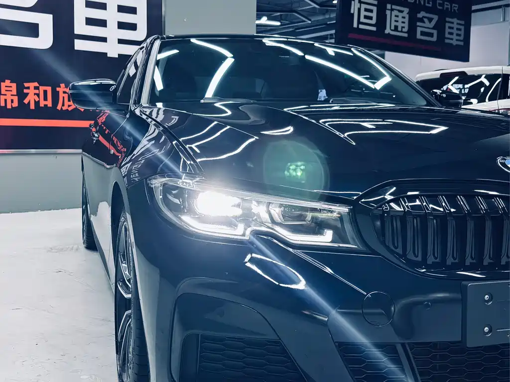BMW 3 Series 2021