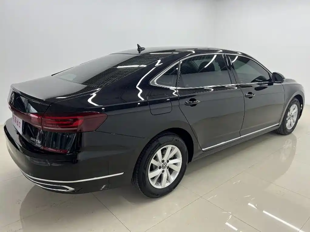 Volkswagen Passat 2024
