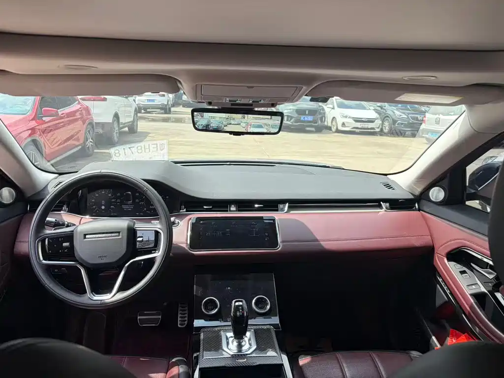 Land Rover Evoque 2022