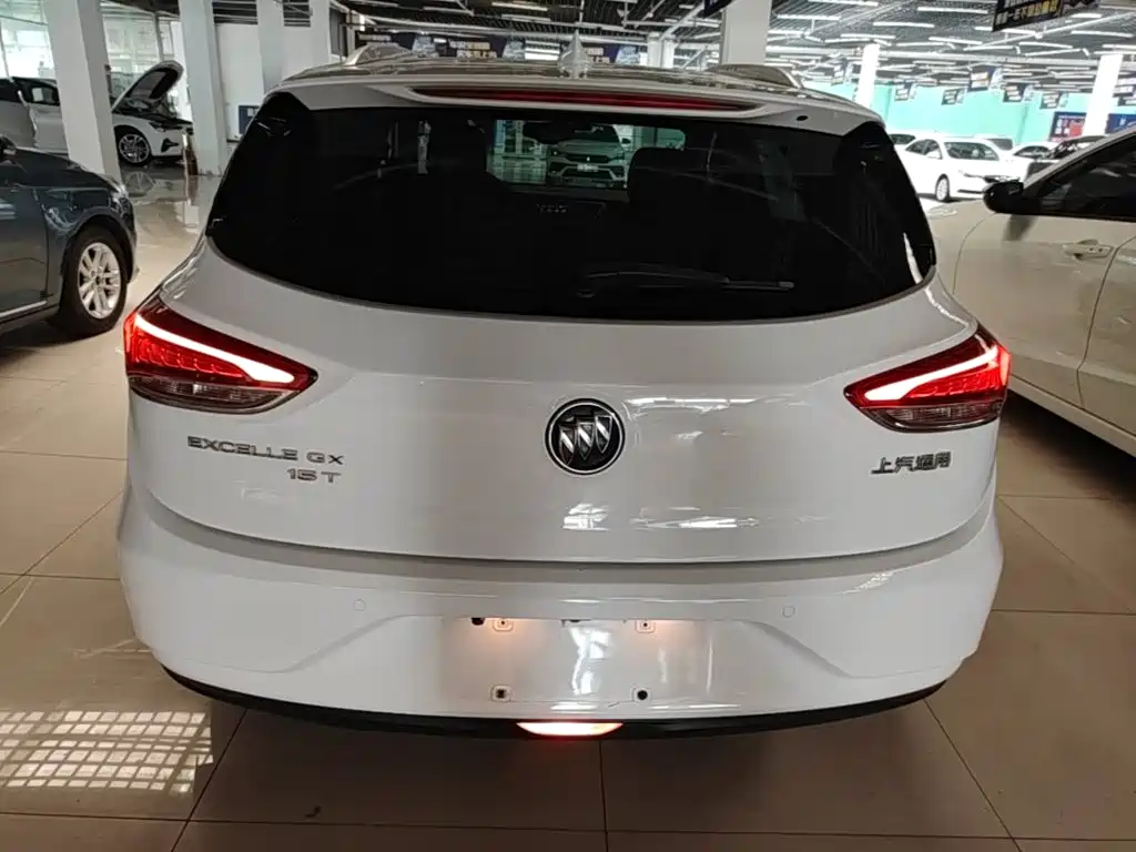 Buick Excelle 2020 — фото 6