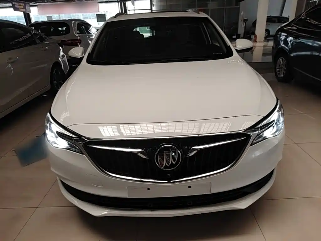 Buick Excelle 2020 — фото 3
