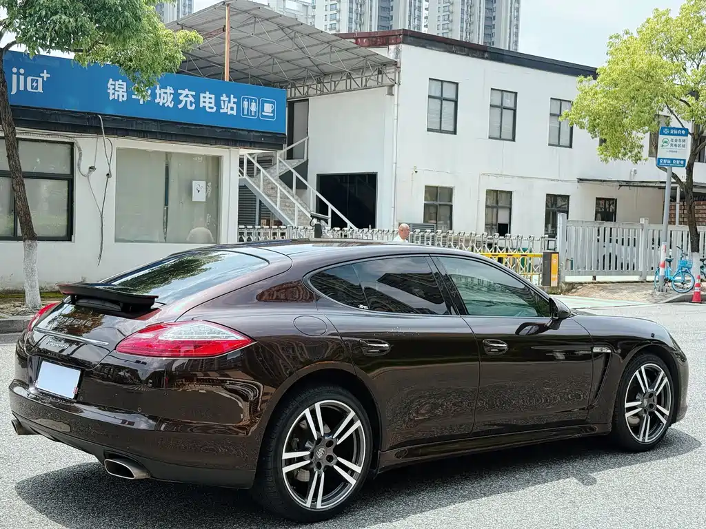 Porsche Panamera 2012