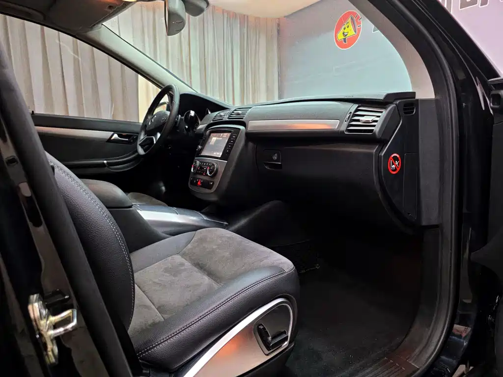Mercedes-Benz R-Class 2015 — фото 19