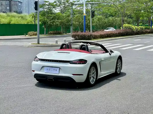 Porsche 718 2017