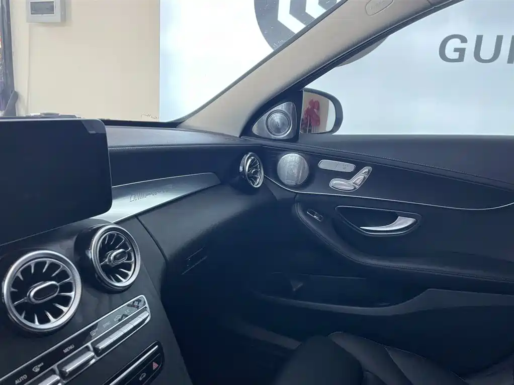 Mercedes-Benz C-Class 2021 — фото 11