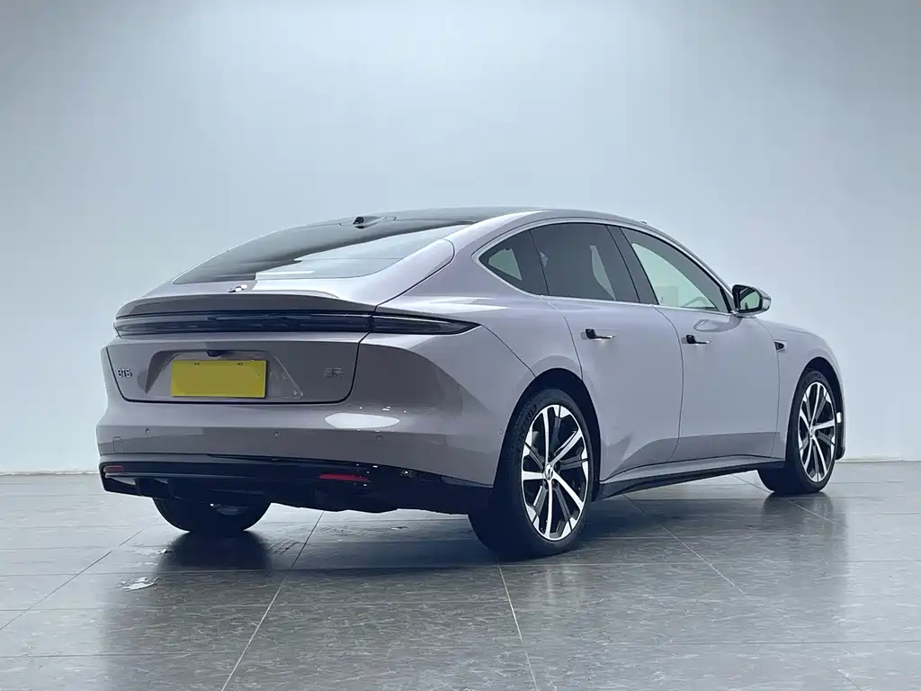 NIO ET5 2025