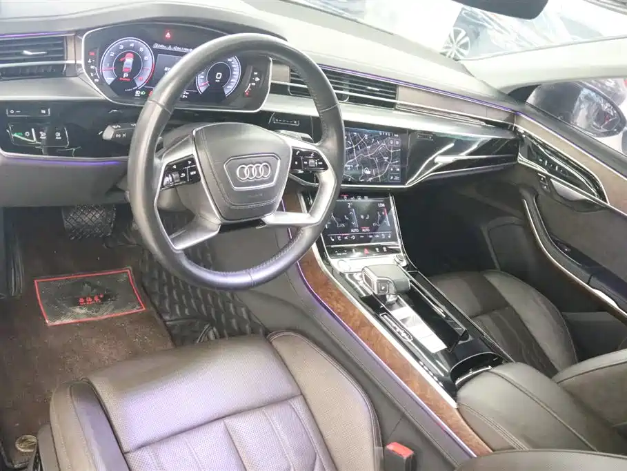 Audi A8 2020 — фото 11