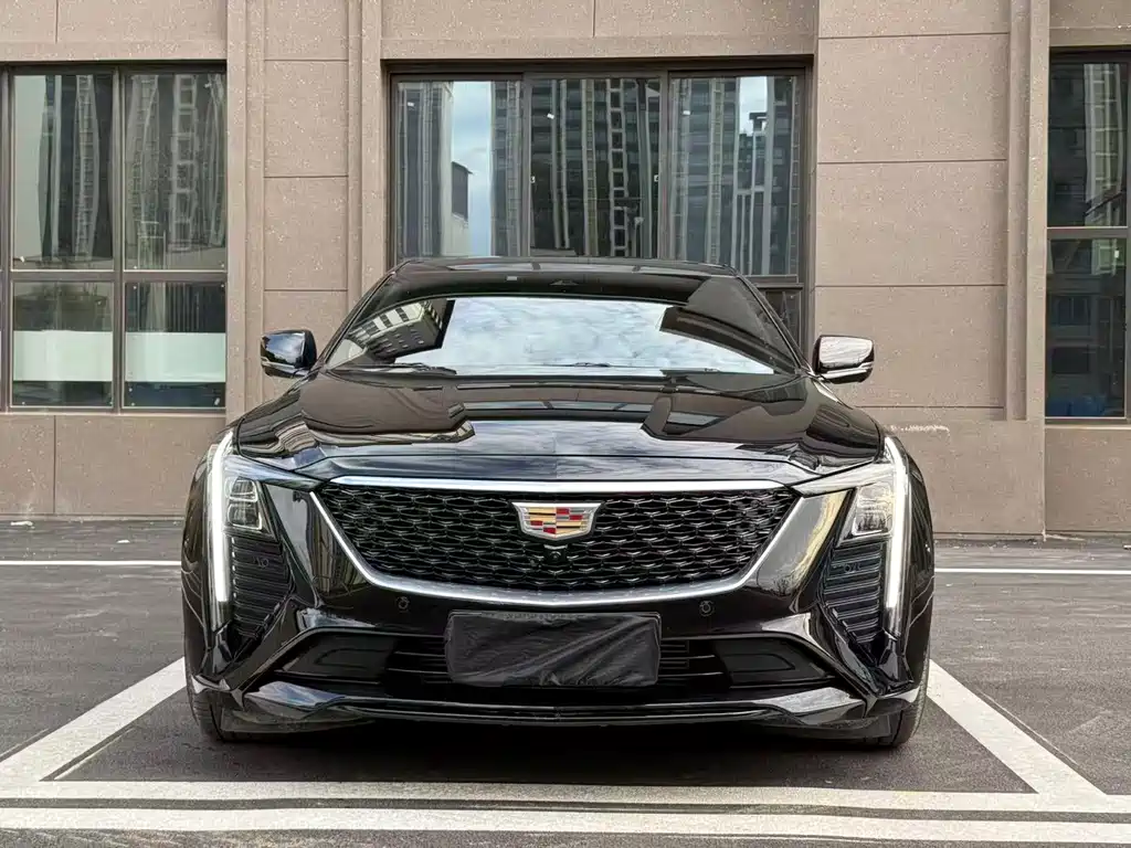 Cadillac CT5 2025 — фото 2