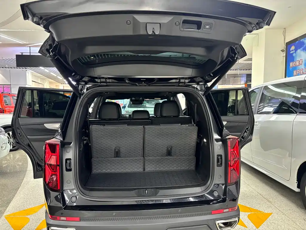 GAC Motor Trumpchi GS8 2023 — фото 10