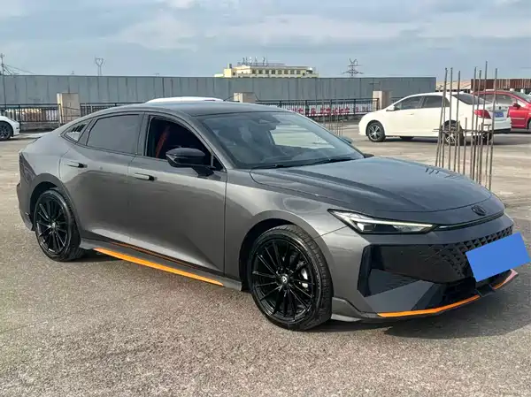 Changan UNI-V 2024
